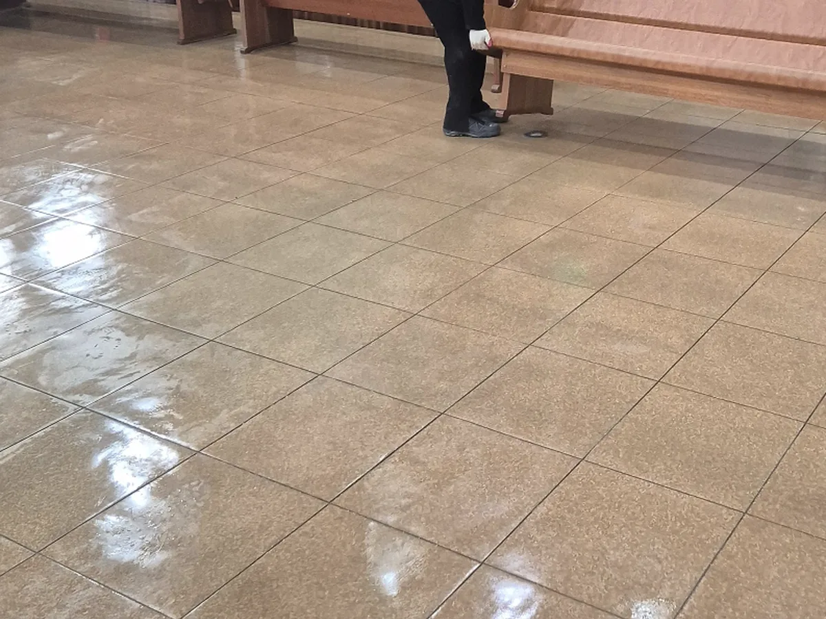 순천시 매곡동 예배당 방송실 장비 주변 정밀 위생청소 사례 - 행진크린